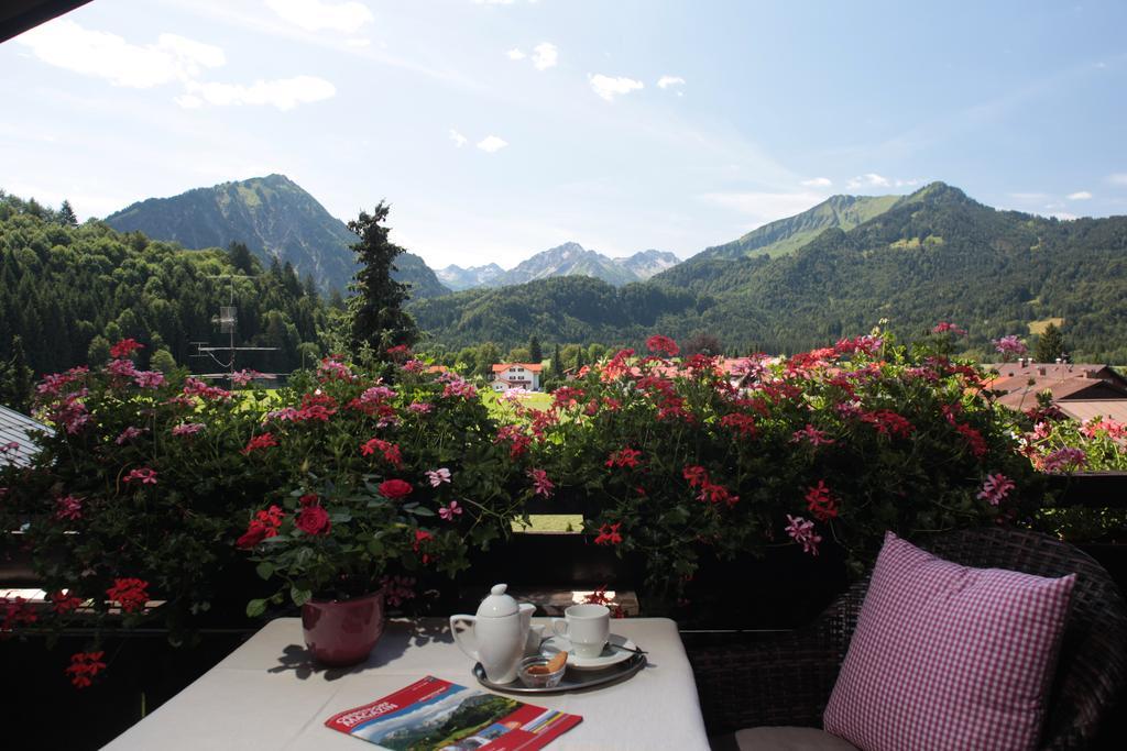 Hotel Menning ***S Oberstdorf Zimmer foto